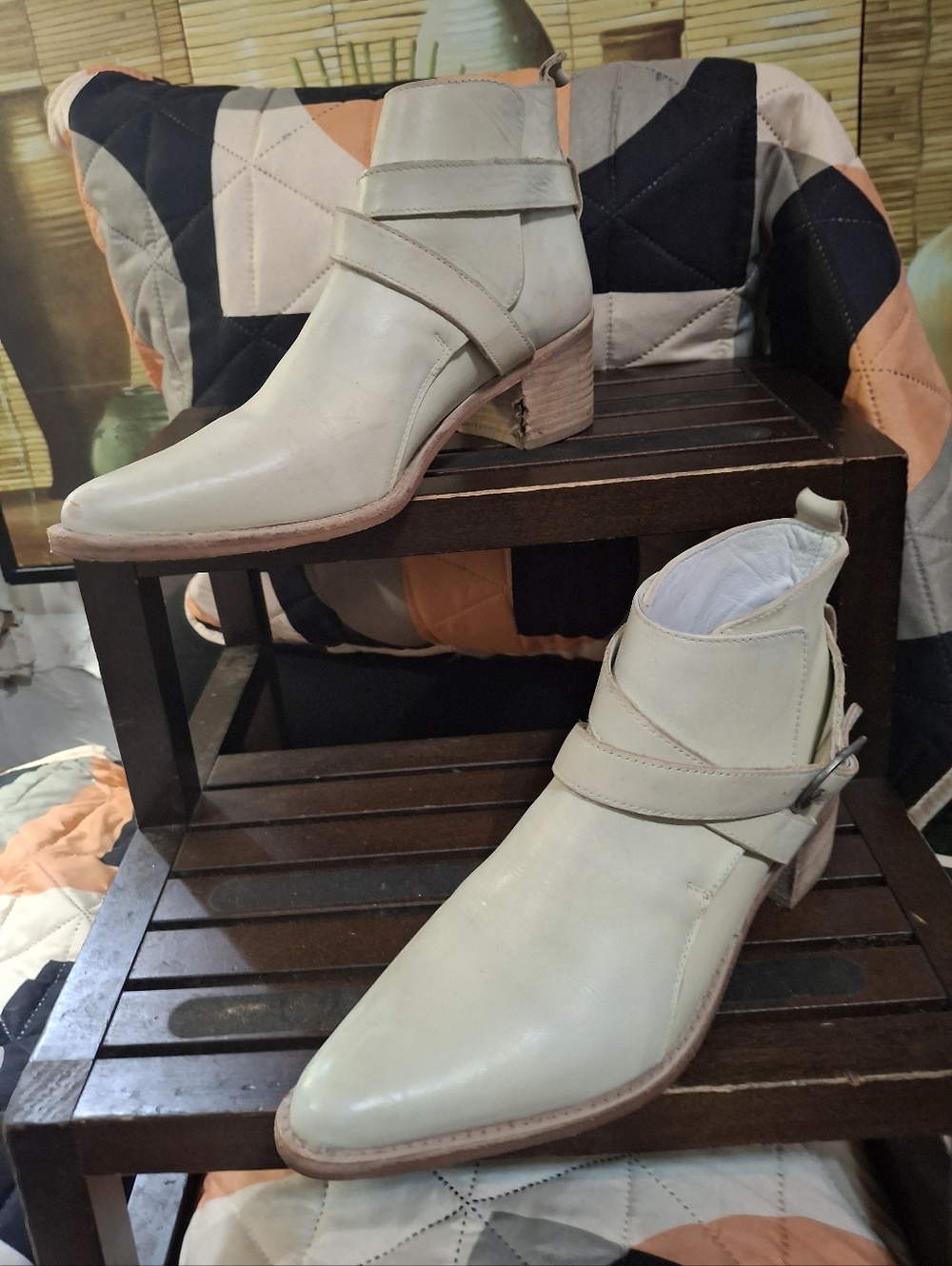 Boots - Picture 11 of 11